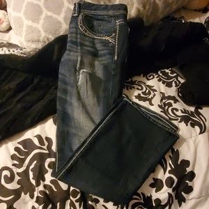 Maurices  distressed reg cut jeans